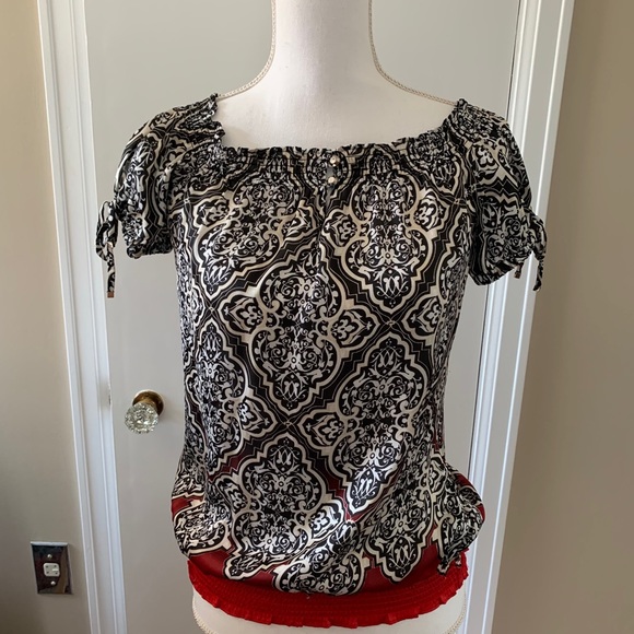 White House Black Market size s top- - Picture 1 of 4